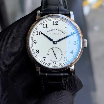 A. Lange & Söhne 1815 235.049
