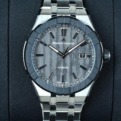 Maurice Lacroix AIKON AC6008-SSL22-330-1