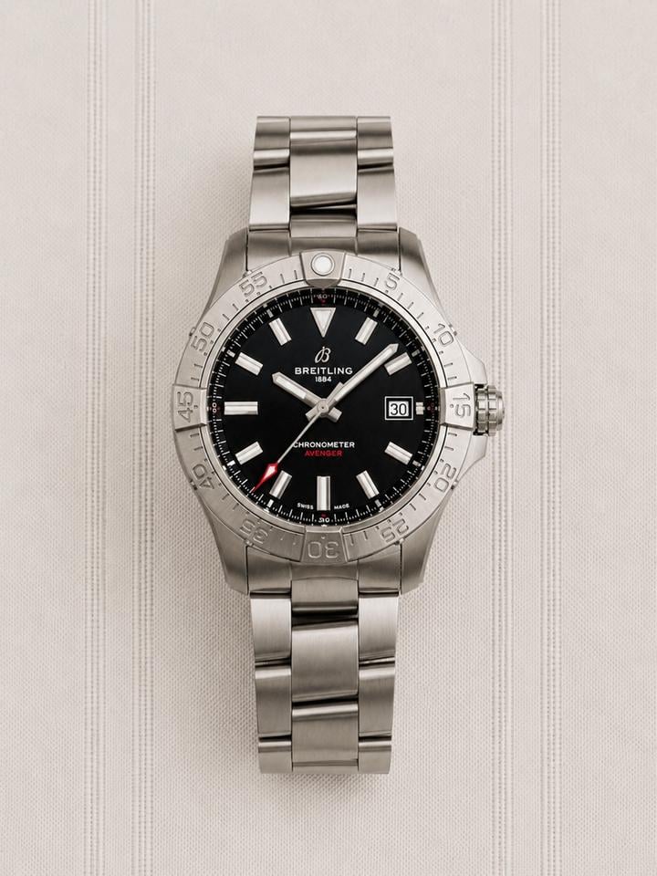 Breitling Avenger A17328101B1A1