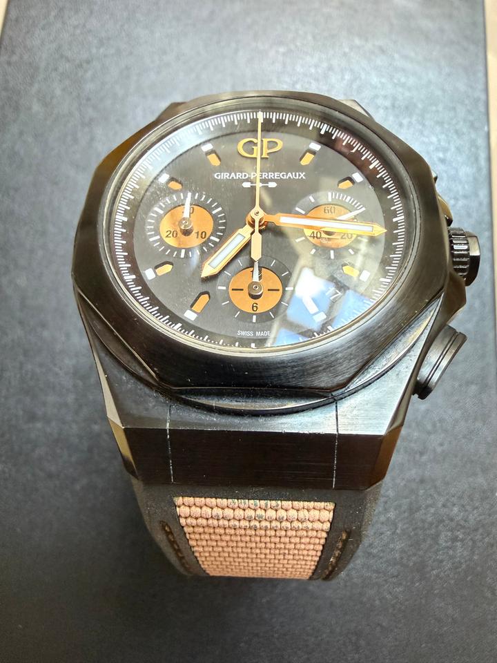 Girard Perregaux Laureato 81060-21-492-FH3A
