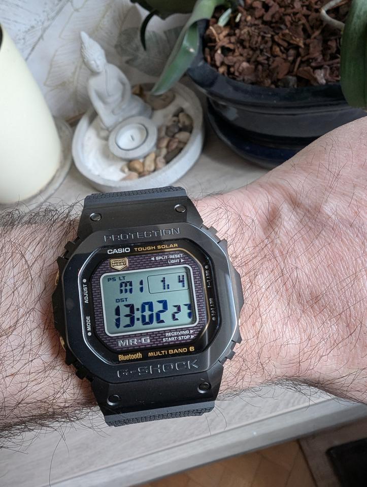 Casio G-Shock MRG-B5000R-1JR