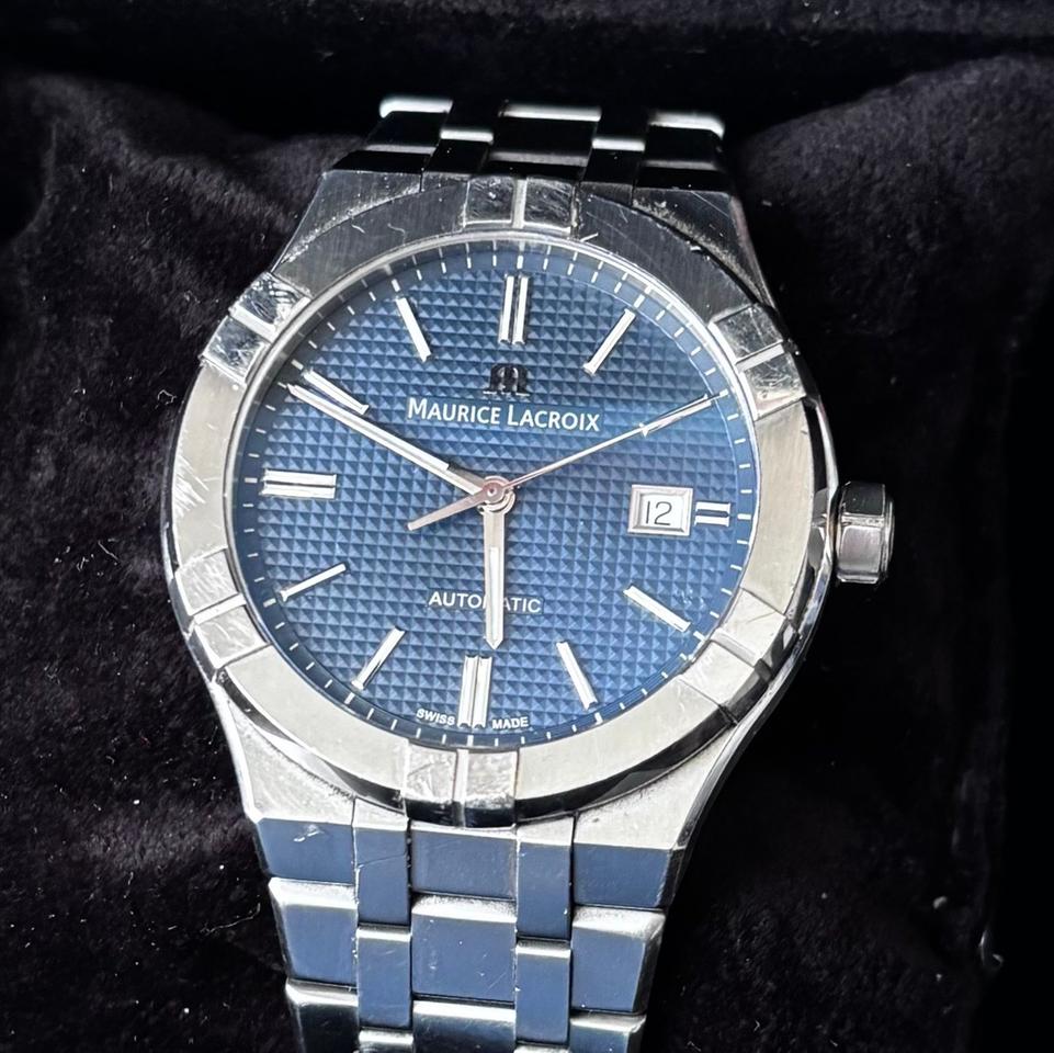 Maurice Lacroix AIKON AI6008-SS002-430-1