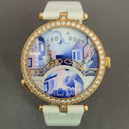Van Cleef & Arpels VCARO8TZ00