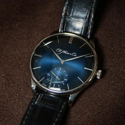 H.Moser & Cie. Venturer 2327-0202