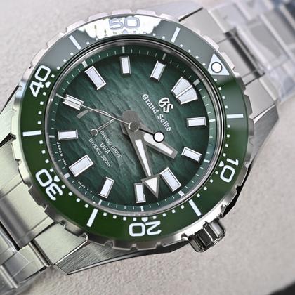Grand Seiko Evolution 9 Collection SLGB025