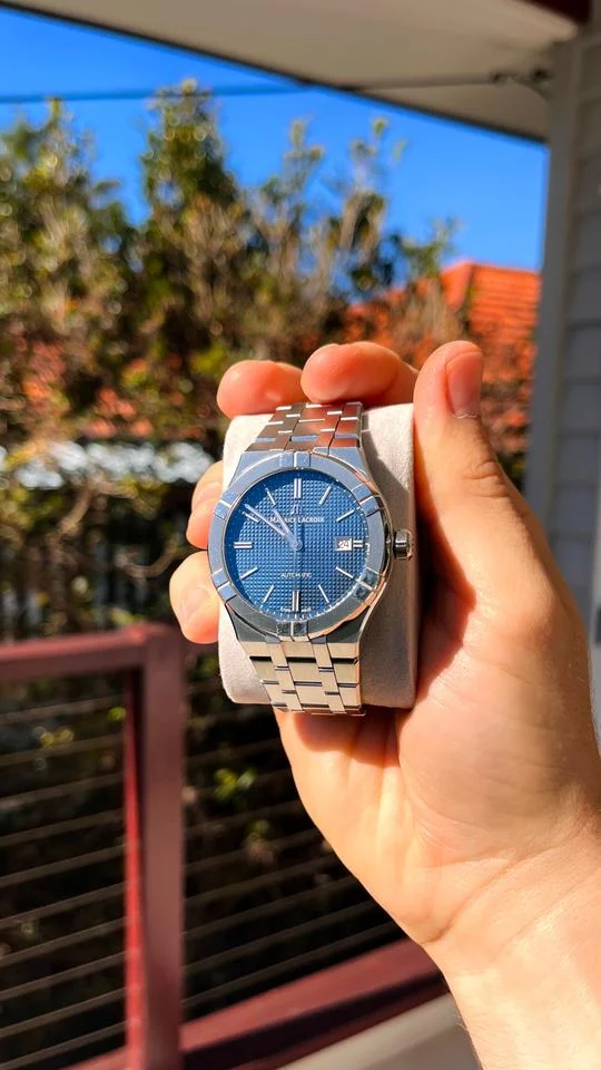 Maurice Lacroix AIKON AI6008-SS002-430-2