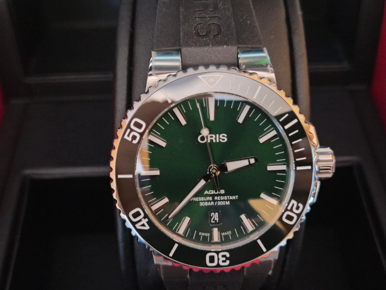 Oris Aquis 01 733 7730 4157-07 8 24 05PEB