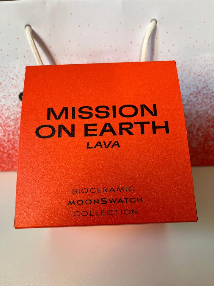 Swatch Moonswatch SO33O100