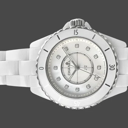 Chanel J12 H5704