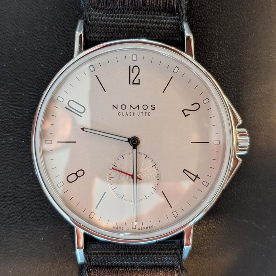 NOMOS Ahoi 550