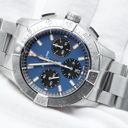Breitling Avenger AB0146101C1A1