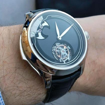 H.Moser & Cie. Endeavour 1903-0200