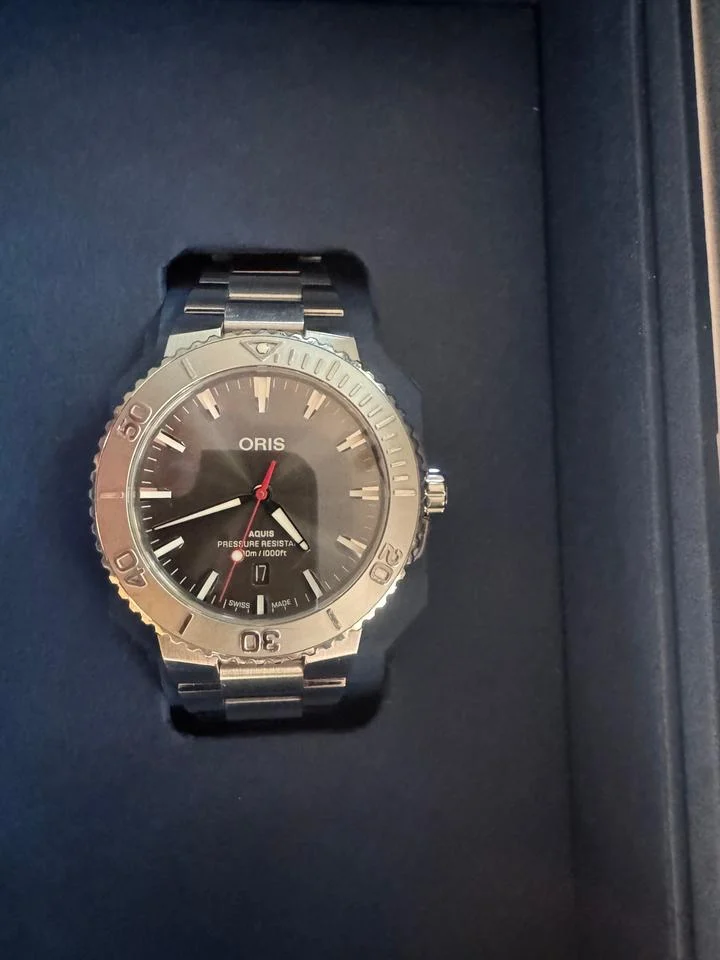 Oris Aquis 01 733 7789 4153-07 8 23 04PEB