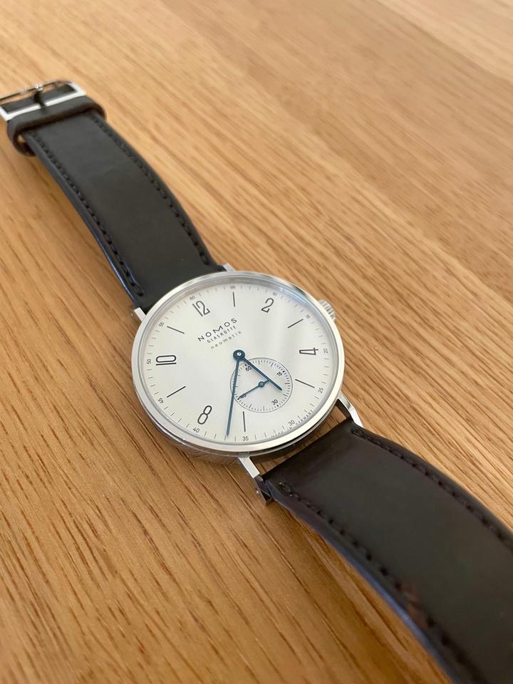 NOMOS Tangente Neomatik 140