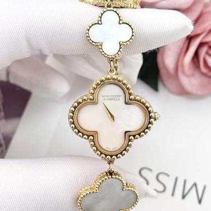 Van Cleef & Arpels Alhambra VCARD68000
