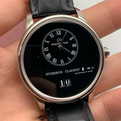 Jaquet-Droz Petite Heure Minute J016934216