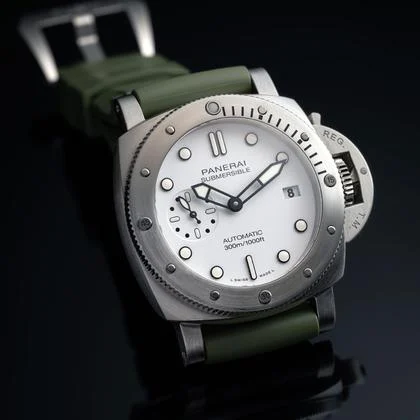 Panerai Submersible PAM 01223