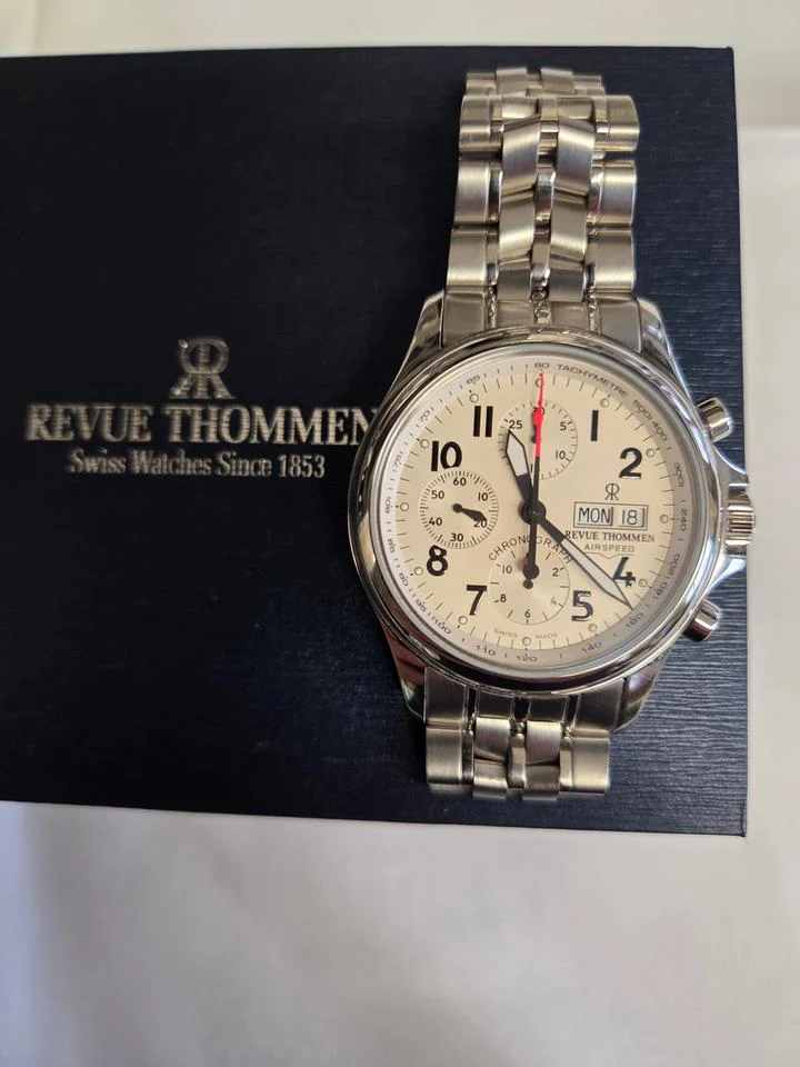 Revue Thommen Airspeed 16051.6137