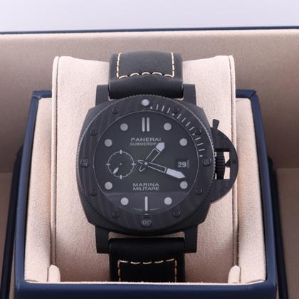 Panerai Submersible PAM 01698