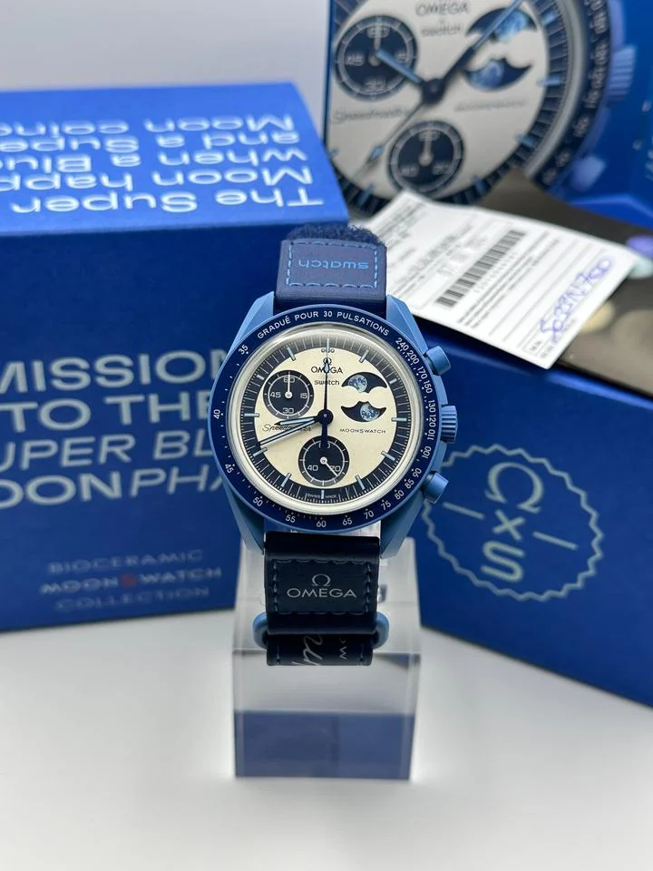 Swatch Moonswatch SO33N700
