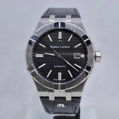 Maurice Lacroix AIKON AI6008-SS001-330-1