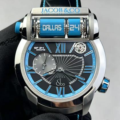 Jacob & Co. ES101.20.NS.YB.A