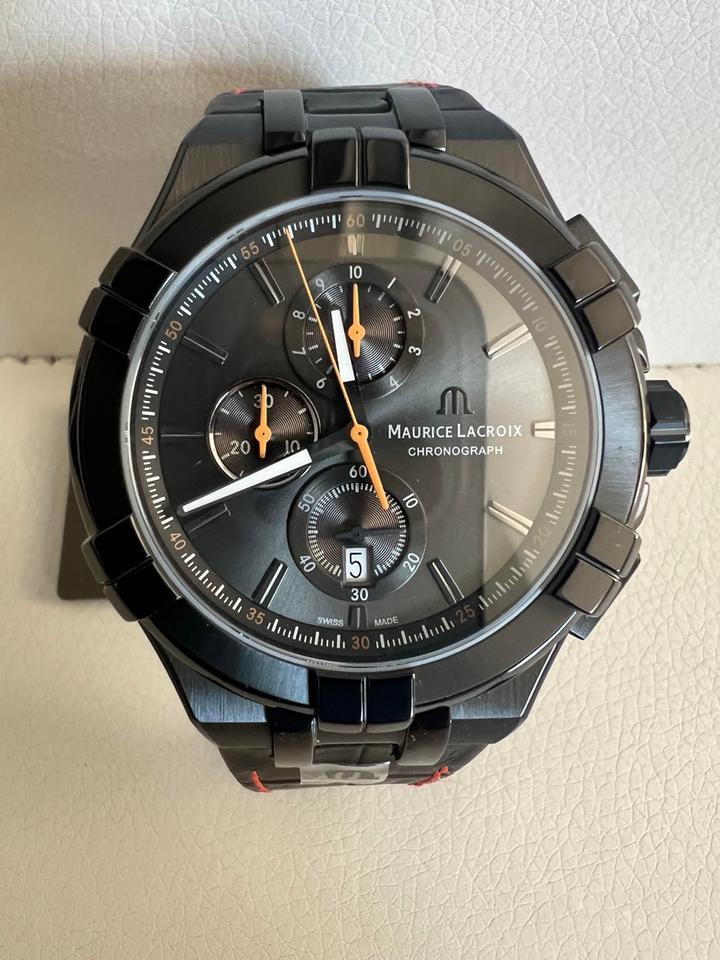 Maurice Lacroix AIKON AI1018-PVB01-334-1