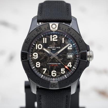 Breitling Avenger S17328101B1X1