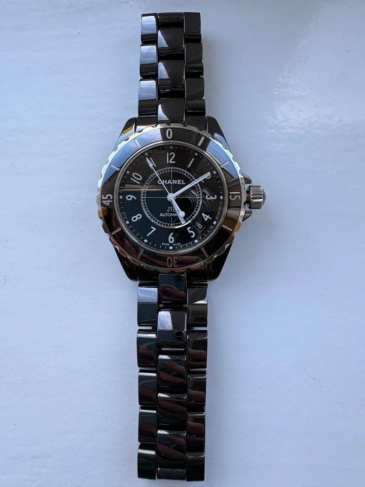 Chanel J12 H0685