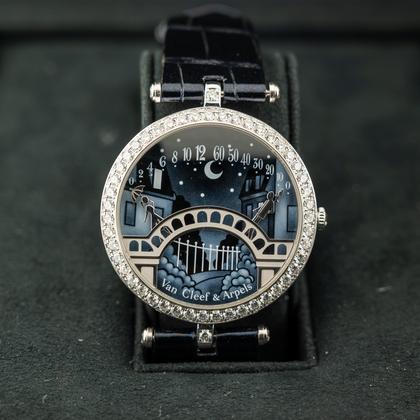 Van Cleef & Arpels VCARO8TY00