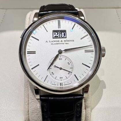 A. Lange & Söhne Saxonia 381.026