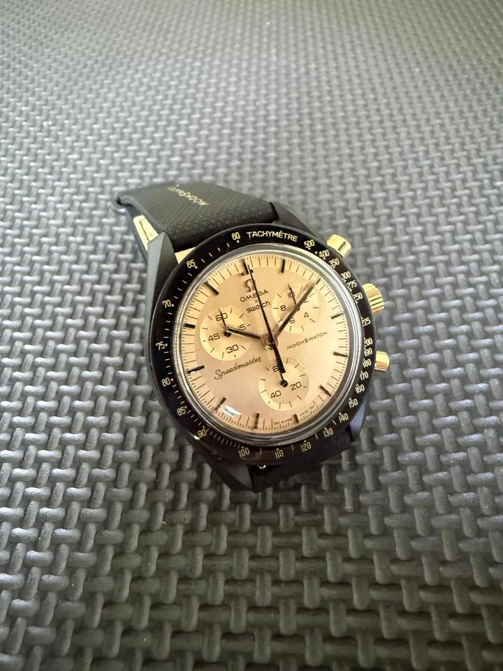 Swatch Moonswatch SSX01B700