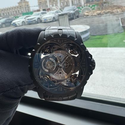 Roger Dubuis Excalibur RDDBEX0425