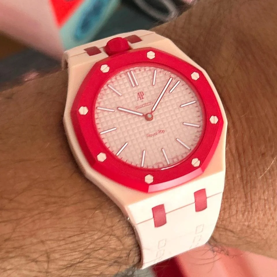 Swatch Royal Pop ssx03r100n