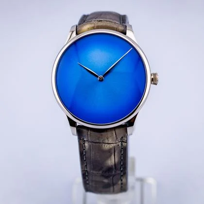H.Moser & Cie. Venturer 2327-0220