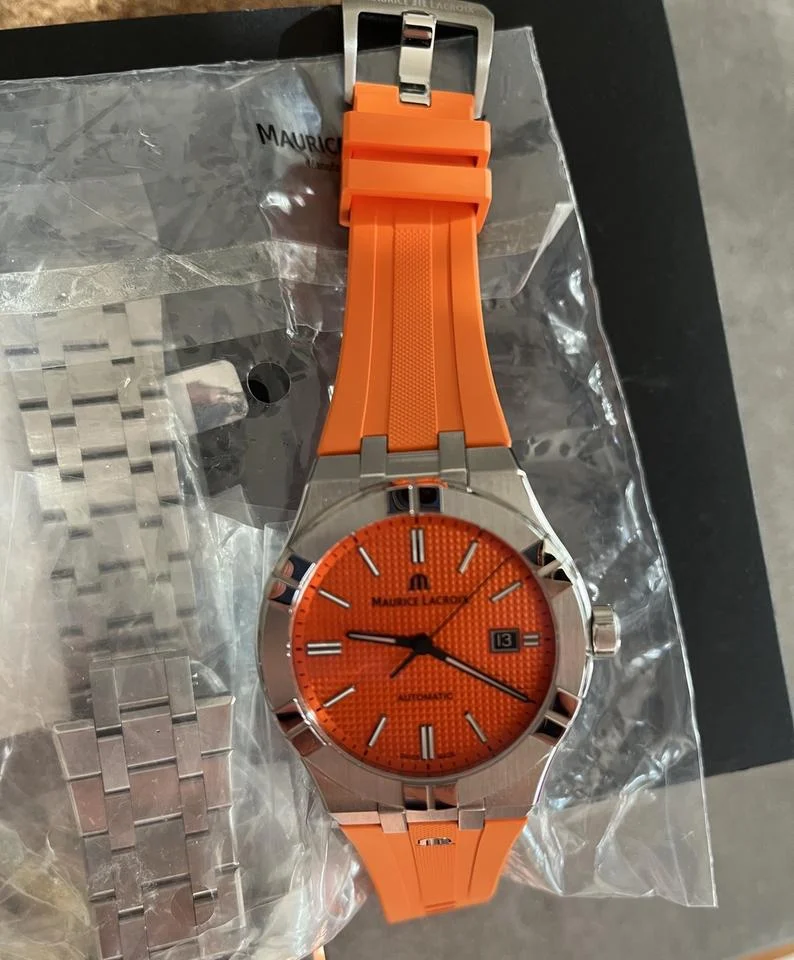 Maurice Lacroix AIKON AI6008-SS00F-530-E