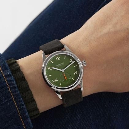 NOMOS Club Campus 707