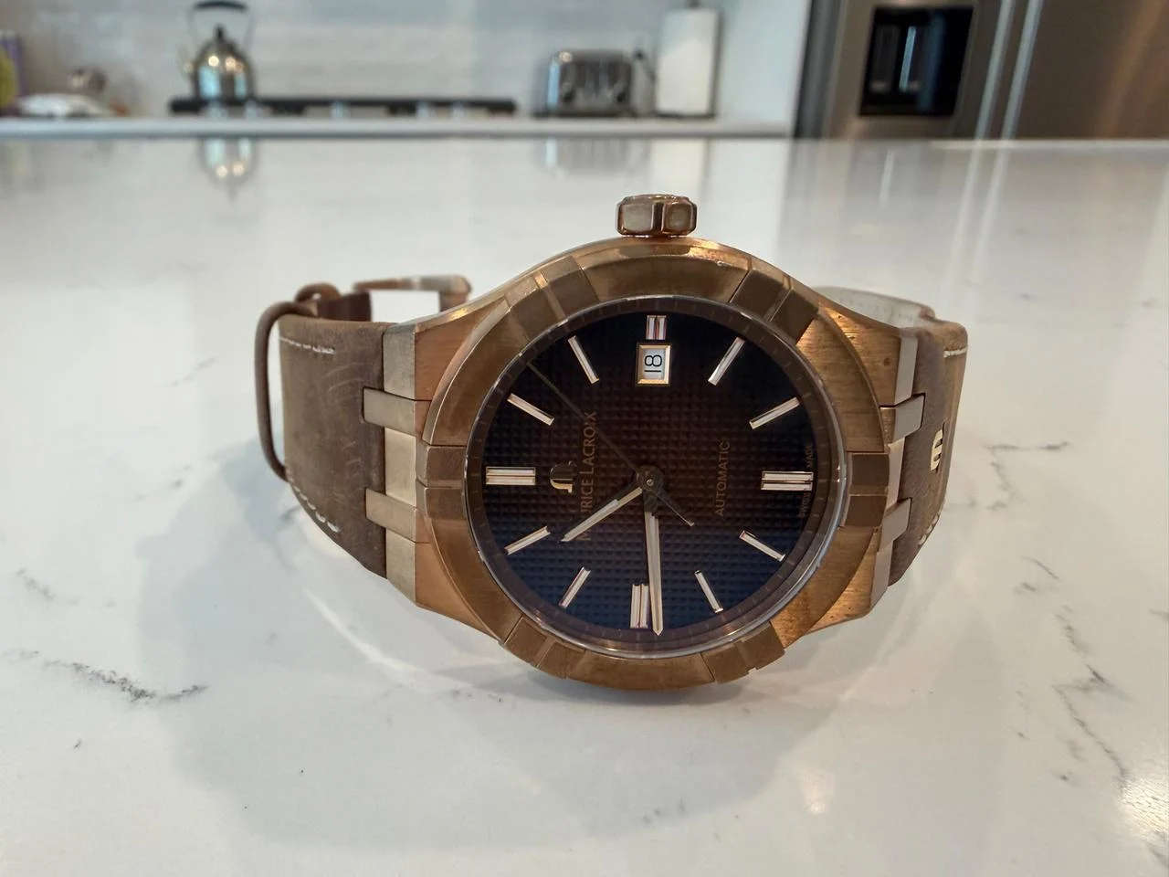 Maurice Lacroix AIKON AI6008-BRZ01-730-3