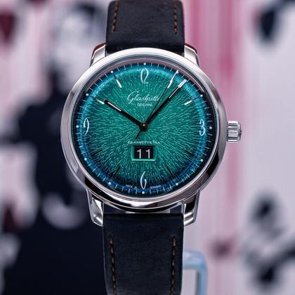 Glashütte Original Sixties 2-39-47-04-02-04