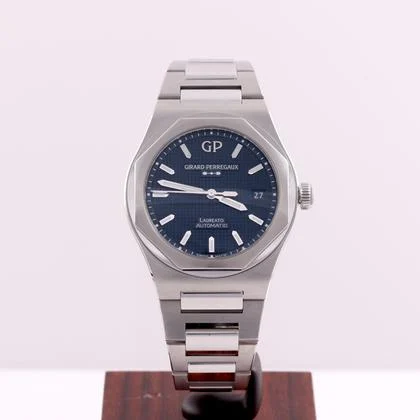 Girard Perregaux Laureato 81005-11-3460-1CM