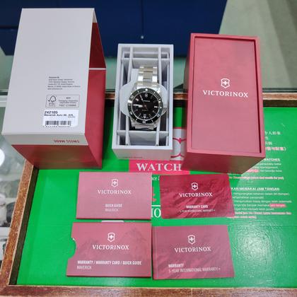 Victorinox Swiss Army Maverick 242105