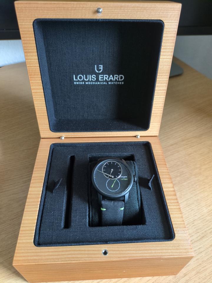 Louis Erard Excellence 85237NN57.BAT02