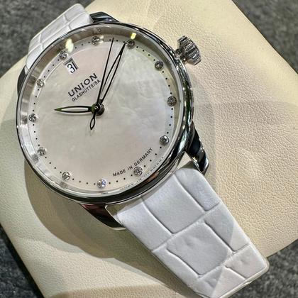 Union Glashütte Seris D013.207.16.116.00