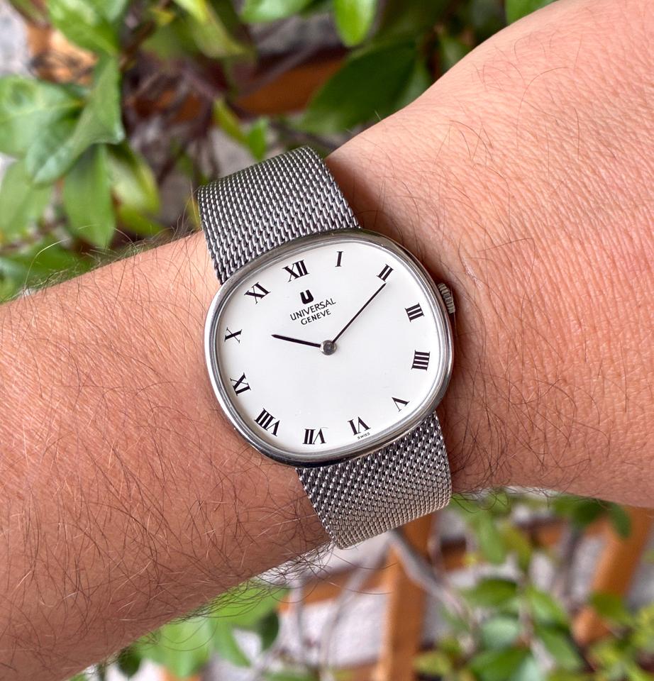 Universal Genève White Shadow 842125