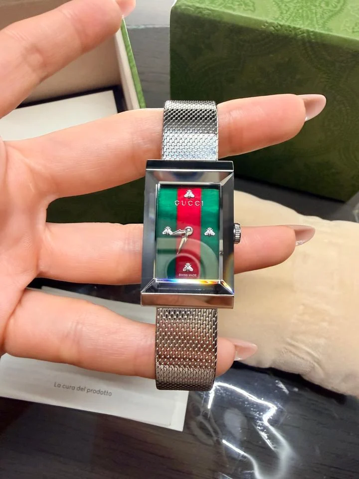 Gucci G-Frame YA147401