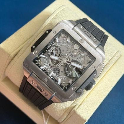 Hublot Square Bang 821.NX.0170.RX