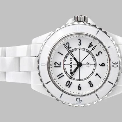 Chanel J12 H5698
