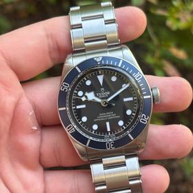 Tudor Black Bay 79230B