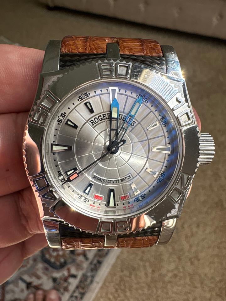 Roger Dubuis Easy Diver SE46149