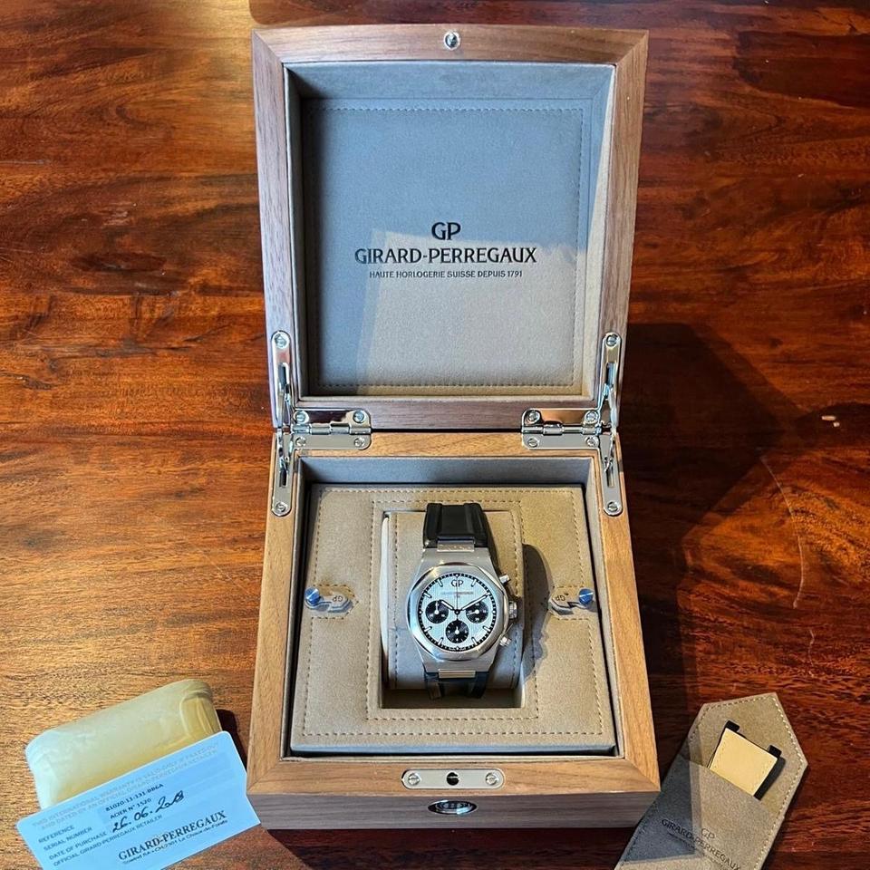 Girard Perregaux Laureato 81020-11-131-BB6A